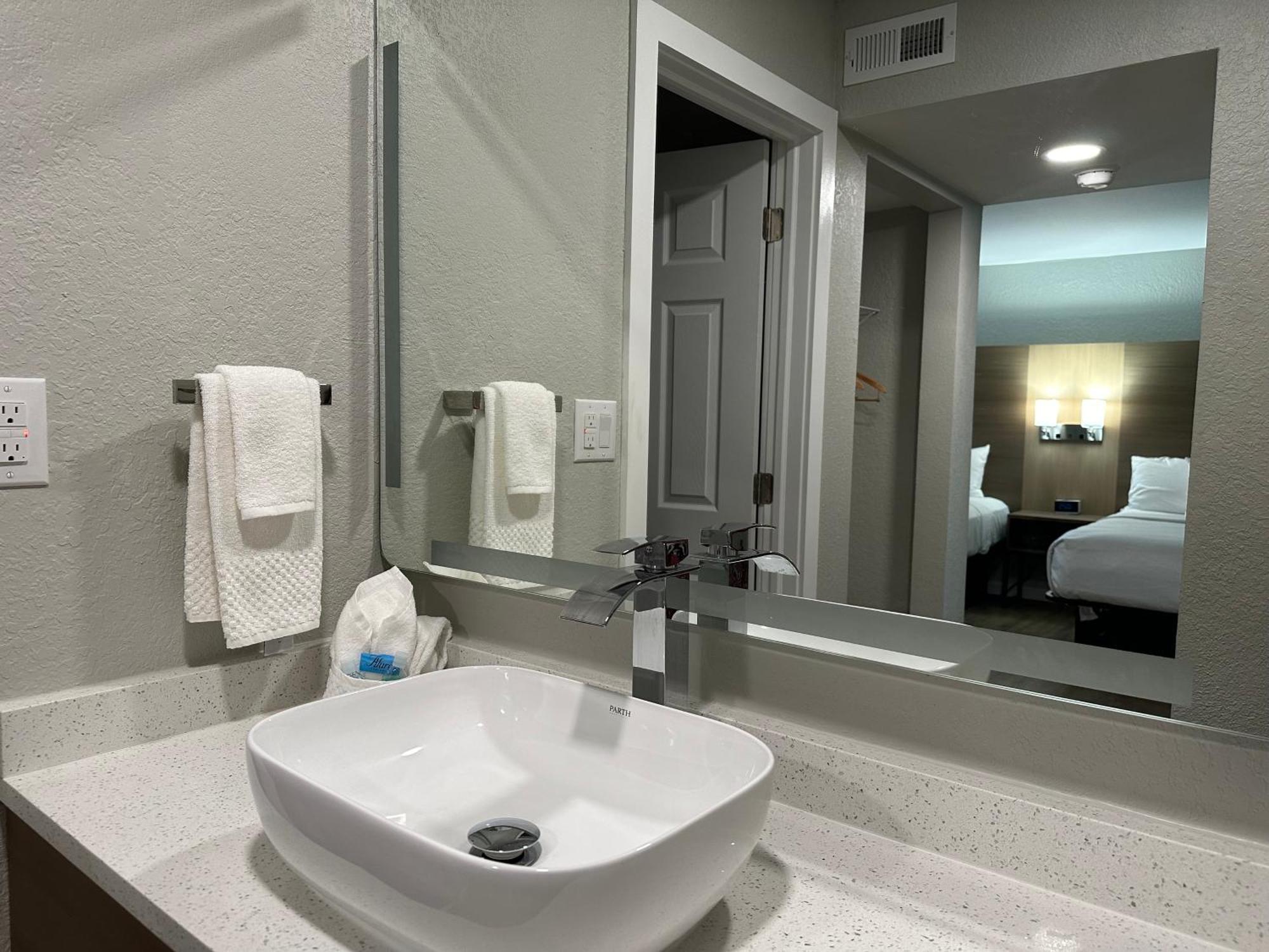 Mainstay Suites Springfield South - Battlefield Rd Экстерьер фото