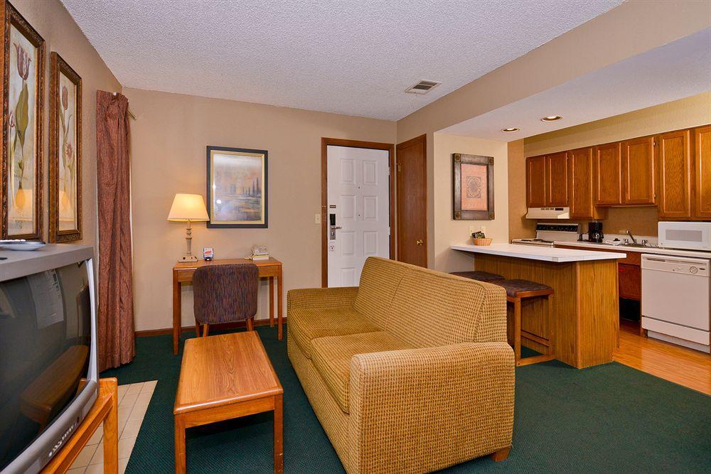 Mainstay Suites Springfield South - Battlefield Rd Экстерьер фото