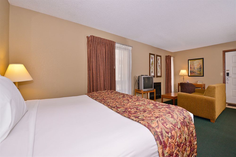 Mainstay Suites Springfield South - Battlefield Rd Экстерьер фото