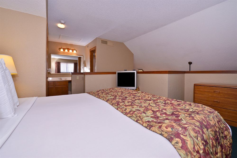 Mainstay Suites Springfield South - Battlefield Rd Экстерьер фото