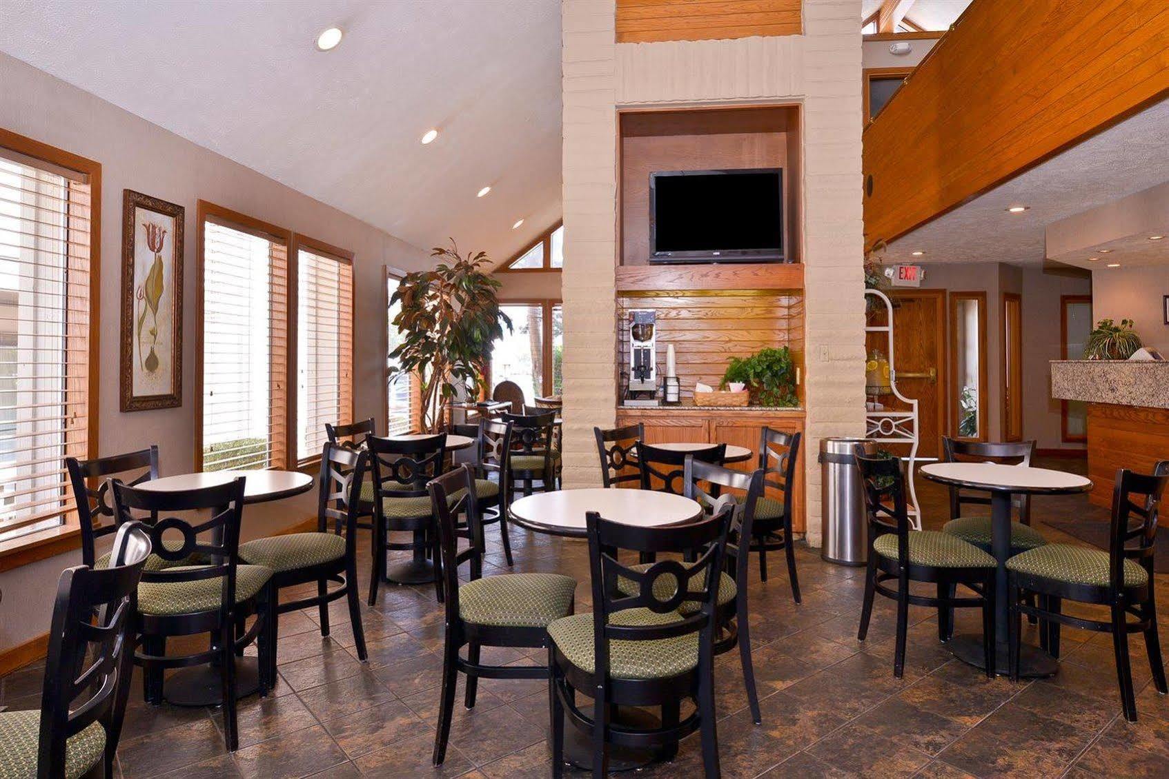 Mainstay Suites Springfield South - Battlefield Rd Экстерьер фото