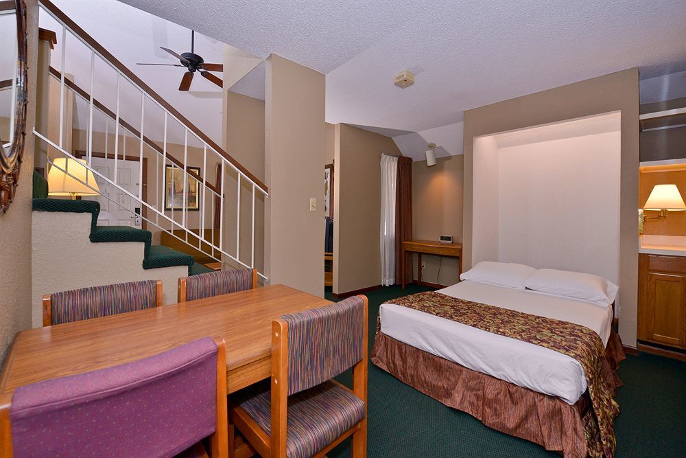 Mainstay Suites Springfield South - Battlefield Rd Экстерьер фото